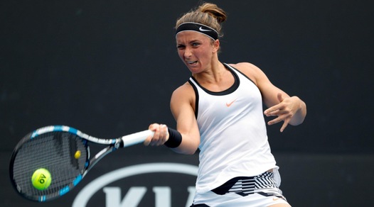 Australian Open, Sara Errani avanti. Fabbiano fuori