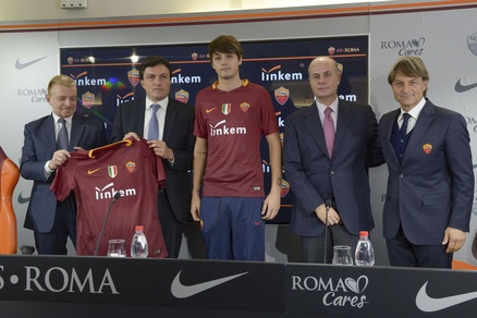La Roma Primavera ha lo sponsor, la prima squadra ancora no