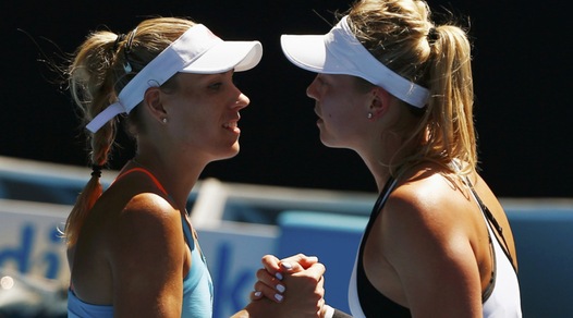 Australian Open, la Kerber vince a fatica il derby con la Witthoeft