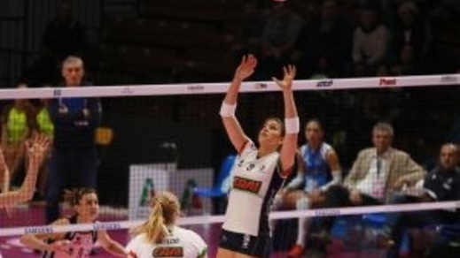 Volley: A1 Femminile, Casalmaggiore fa valere la legge del PalaRadi