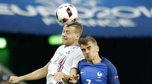 Nella Liga non si ferma il calciomercato: il Granada annuncia l'islandese Ingason