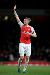 Calciomercato: Mertesacker rinnova con l'Arsenal fino al 2018