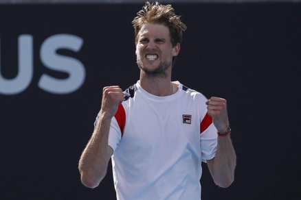 Tennis, Australian Open: impresa Seppi, batte Darcis e vola agli ottavi