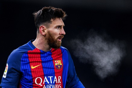 Calciomercato: follie Barcellona per Messi,rinnovo da 40 milioni all'anno