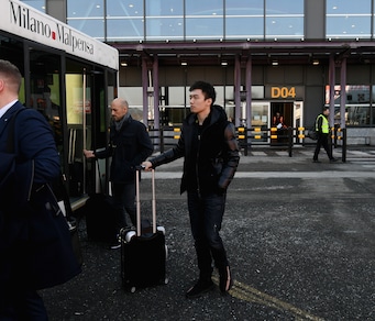 L'Inter vola a Palermo, c'è Steven Zhang ad accompagnarla