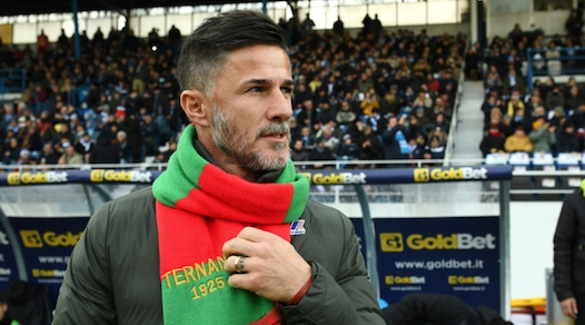 Carbone si arrende e va via dalla Ternana: «Dimissioni irrevocabili»