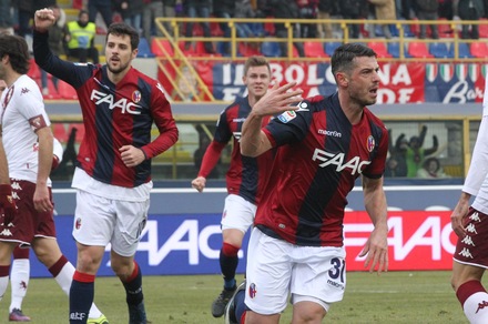 Serie A, Bologna-Torino 2-0; Empoli-Udinese 1-0; Genoa-Crotone 2-2; Pescara-Sassuolo 1-3