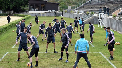 Caos Palermo, i giocatori si allenano in attesa del nuovo allenatore