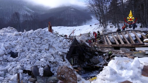 Rigopiano, trovati gli ultimi due corpi: 29 morti, 11 sopravvissuti