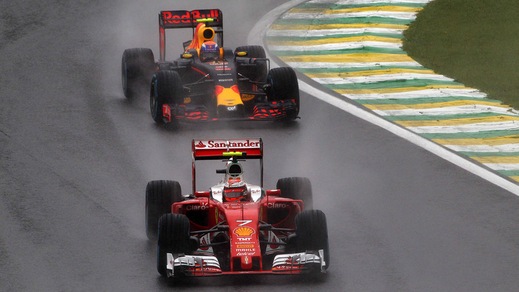 F1, sorpassi più liberi con le nuove regole