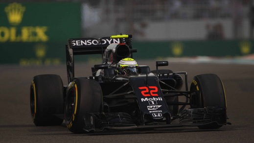 F1, McLaren supera crash test della FIA