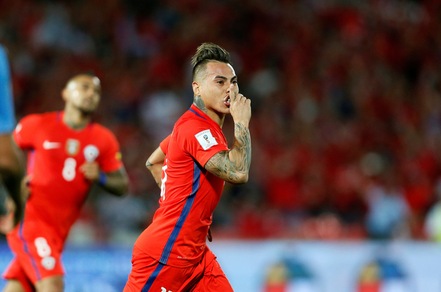 Calciomercato estero, l'ex Napoli Edu Vargas verso il Messico