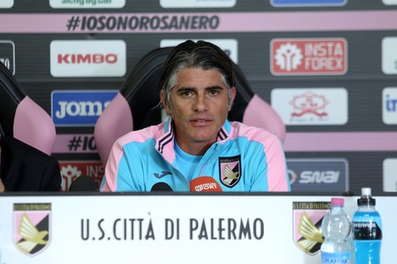 Serie A Palermo, Lopez: «Contro il Cagliari voglio uomini veri»