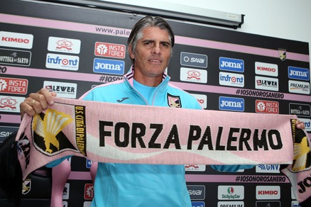 Palermo, ecco il nuovo allenatore: presentato Diego Lopez