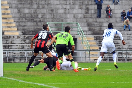 Calciomercato Prato, firma Ceccarelli. Cavagna alla Lupa Roma
