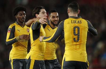 FA Cup: l'Arsenal ne fa 5, il Chelsea 4, il City 3