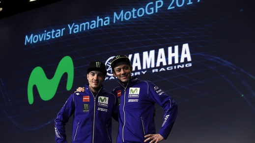 MotoGp, Yamaha: Rossi e Vinales, show a Manila