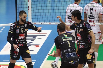 Volley: Coppa Italia, sul gradino più alto c'è la Lube