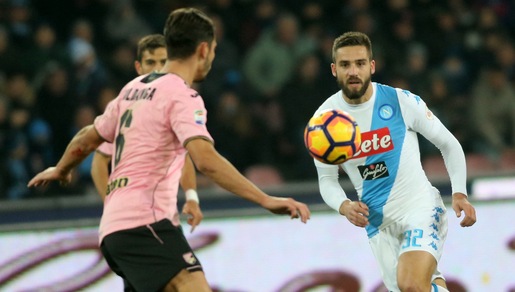 Serie A, Napoli-Palermo 1-1: Mertens risponde a Nestorovski