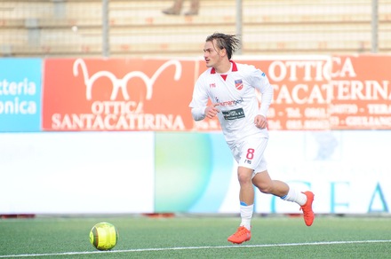 Catanzaro, Joao Francisco torna in Brasile. Piacciono Gomez e Bulevardi