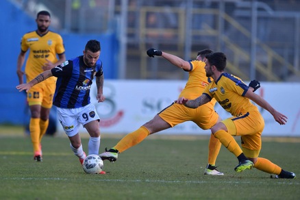 Diretta Spezia-Latina, probabili formazioni e tempo reale ore 20.30