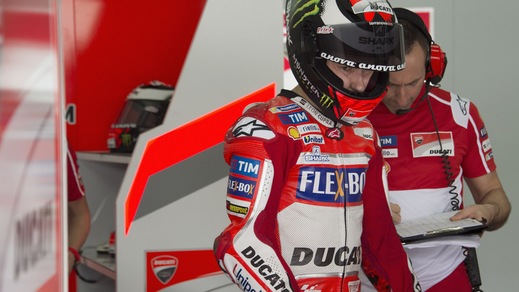 MotoGp, Lorenzo: «Moto ok, ma devo trovare il limite»