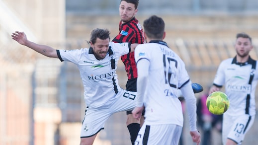 Calciomercato Siena, preso il difensore ex Lecce Freddi