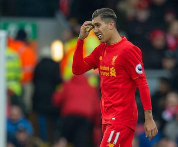 Liverpool, Firmino resta a piedi: un anno senza patente
