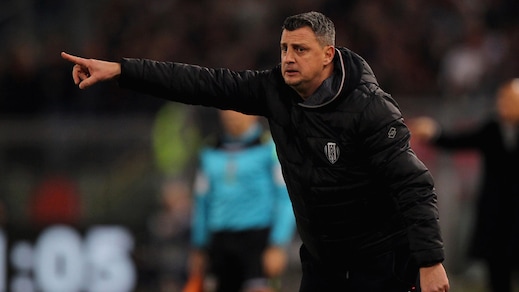 Coppa Italia Cesena, Camplone: «Rigore? L'ha visto solo l'arbitro...»