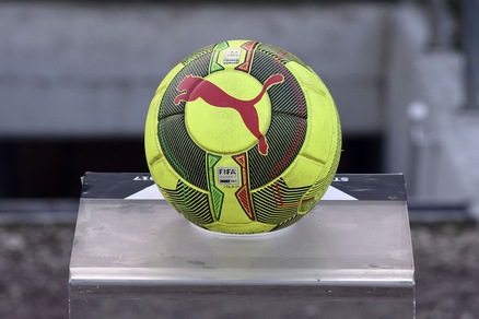 Match tra 14enni: rissa tra nonno e papà