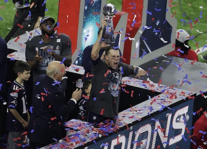 Super Bowl: vincono i New England Patriots, Tom Brady nella storia