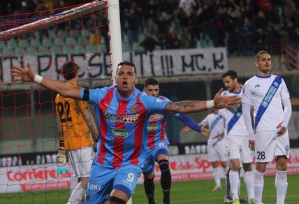 Lega Pro, Catania-Matera 2-0: il Foggia resta primo