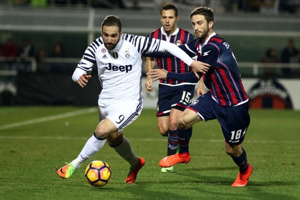Calciomercato Crotone, Barberis rinnova fino al 2019