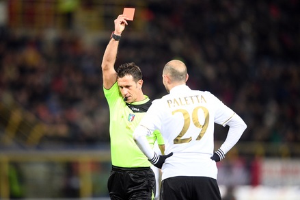 Bologna-Milan, la moviola: corretti i rossi di Paletta e Kucka