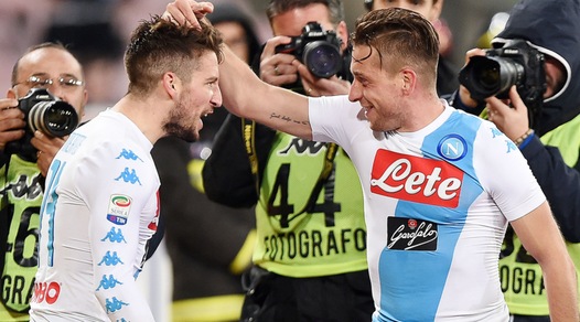 Serie A, Napoli-Genoa 2-0: secondo posto con Zielinski e Giaccherini