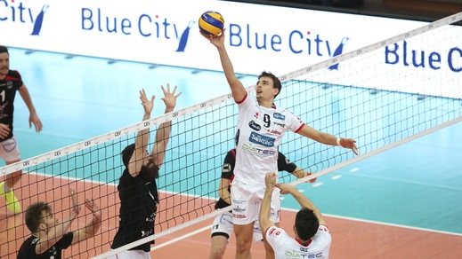 Volley: Coppa Cev, Trento soffre ma alla fine passa