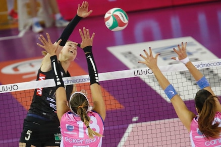 Volley: A1 Femminile, Conegliano passa a Novara, la Pomì supera Busto