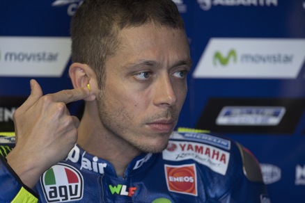 MotoGp, allarme Rossi: «Non siamo ancora competitivi»