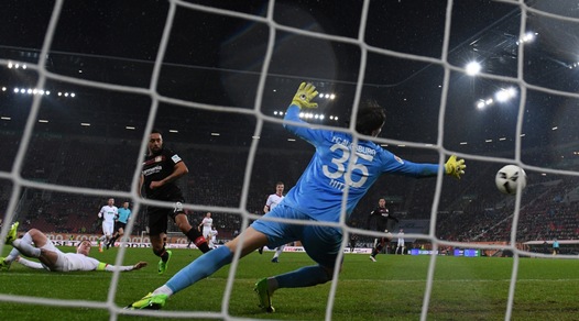Bundesliga, Bayer Leverkusen in ripresa: 3-1 all'Augsburg