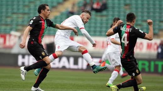 Il Bari si impone sulla Ternana per 3-1