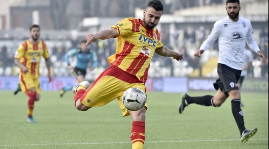 Serie B: Benevento-Bari, valanga di scommesse per i giallorossi