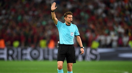 Champions, Napoli-Benfica sarà diretta dal tedesco Brych