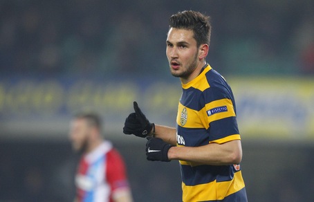 Serie B Verona-Spal 0-0, un tifoso cade dagli spalti