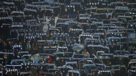 Serie B Spal, prognosi riservata per il tifoso caduto al Bentegodi