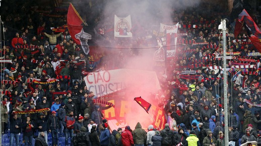 Serie A Genoa, i tifosi contro Preziosi: «Non entriamo allo stadio»