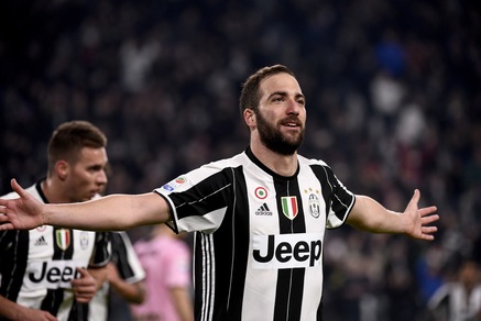 Higuain: «Non sono andato alla Juventus per i soldi»
