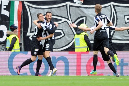 Coppa Italia, l'Ascoli passa. Lo Spezia domina la Reggiana