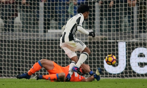 Cuadrado: «Travolto da Reina, non potevo segnare»