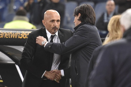 Derby Coppa Italia: l'abbraccio tra Inzaghi e Spalletti prima del match