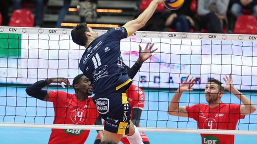Volley: Coppa Cev, Trento travolgente al PalaBanca